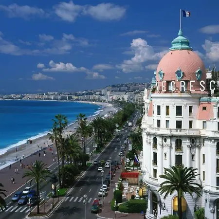 Le Royal Res. Negresco Five Stars House * نيس