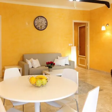 Le Royal Res. Negresco Five Stars House شقة *