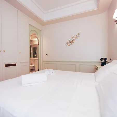 Le Royal Res. Negresco Five Stars House Niza
